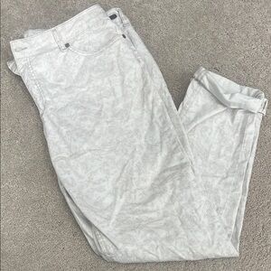Ruff Hewn White Paisley Patterned Jeans